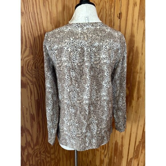 Joie Blouse Top Button Front Long Sleeve Leopard Animal Print Silk Biege Sz XS - Picture 2 of 9